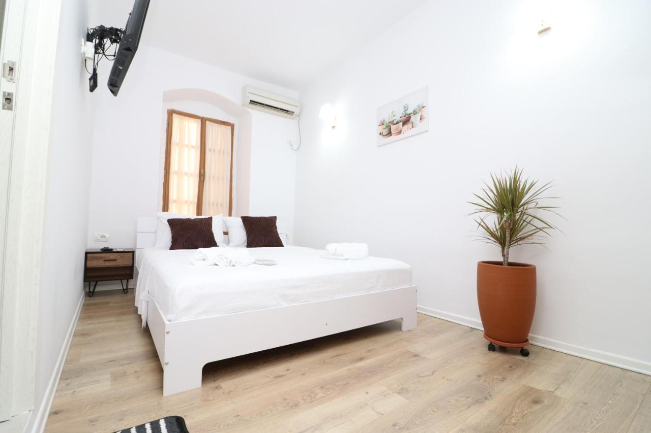 Bed and Breakfast Gaia Vlorë Exteriér fotografie