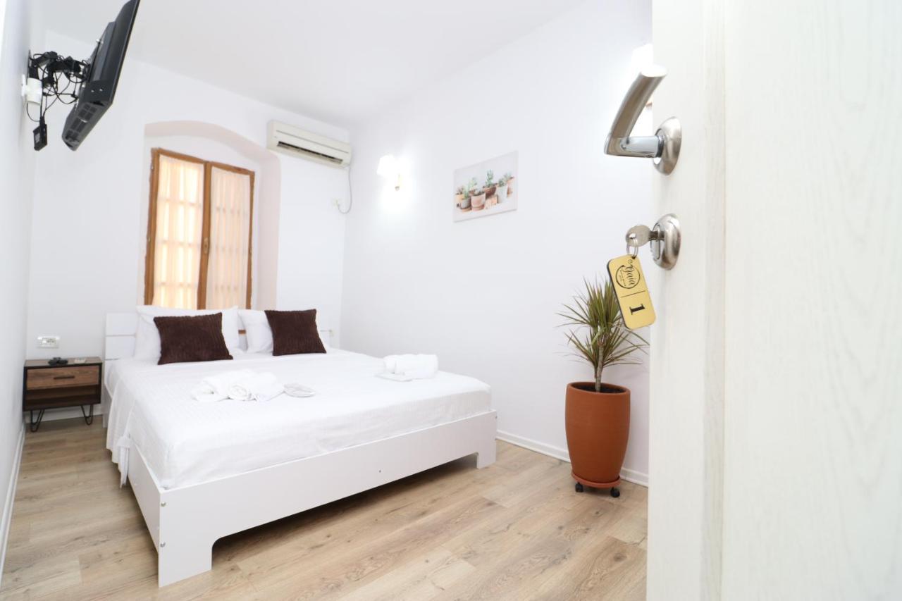 Bed and Breakfast Gaia Vlorë Exteriér fotografie